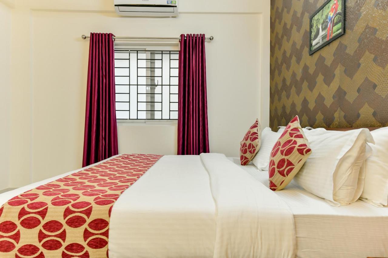 Hotel Hilite Inn Kochi Екстериор снимка