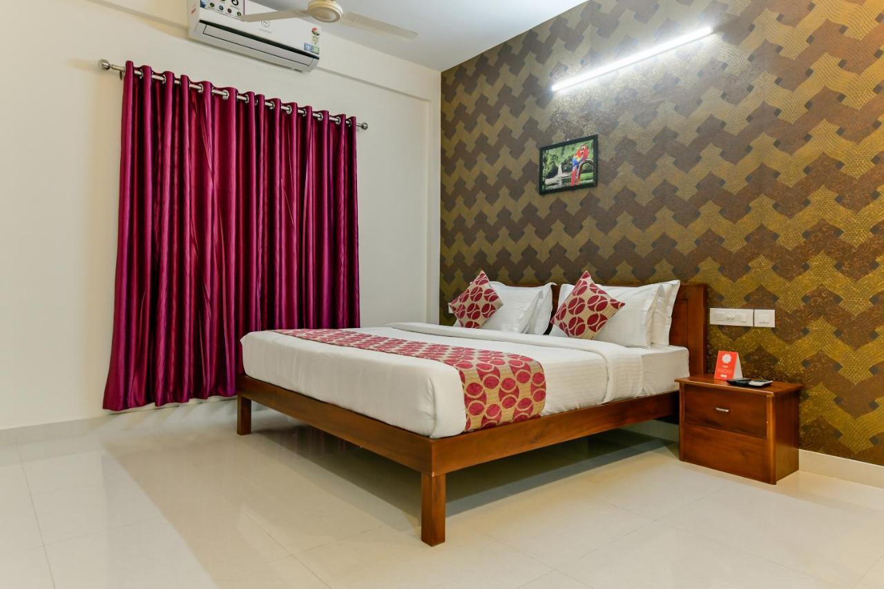 Hotel Hilite Inn Kochi Екстериор снимка