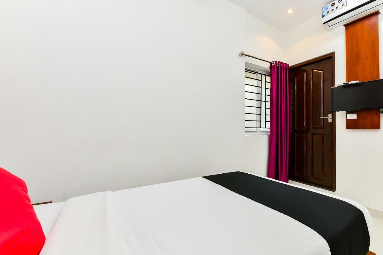 Hotel Hilite Inn Kochi Екстериор снимка